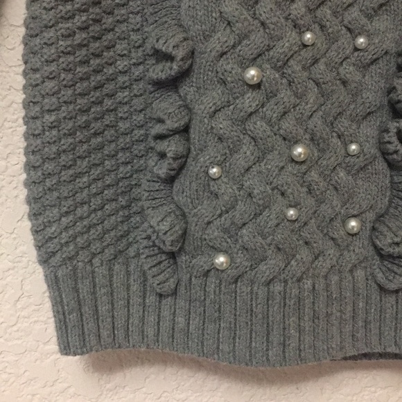 Girls Tahari Sweater with pearls - Picture 3 of 6